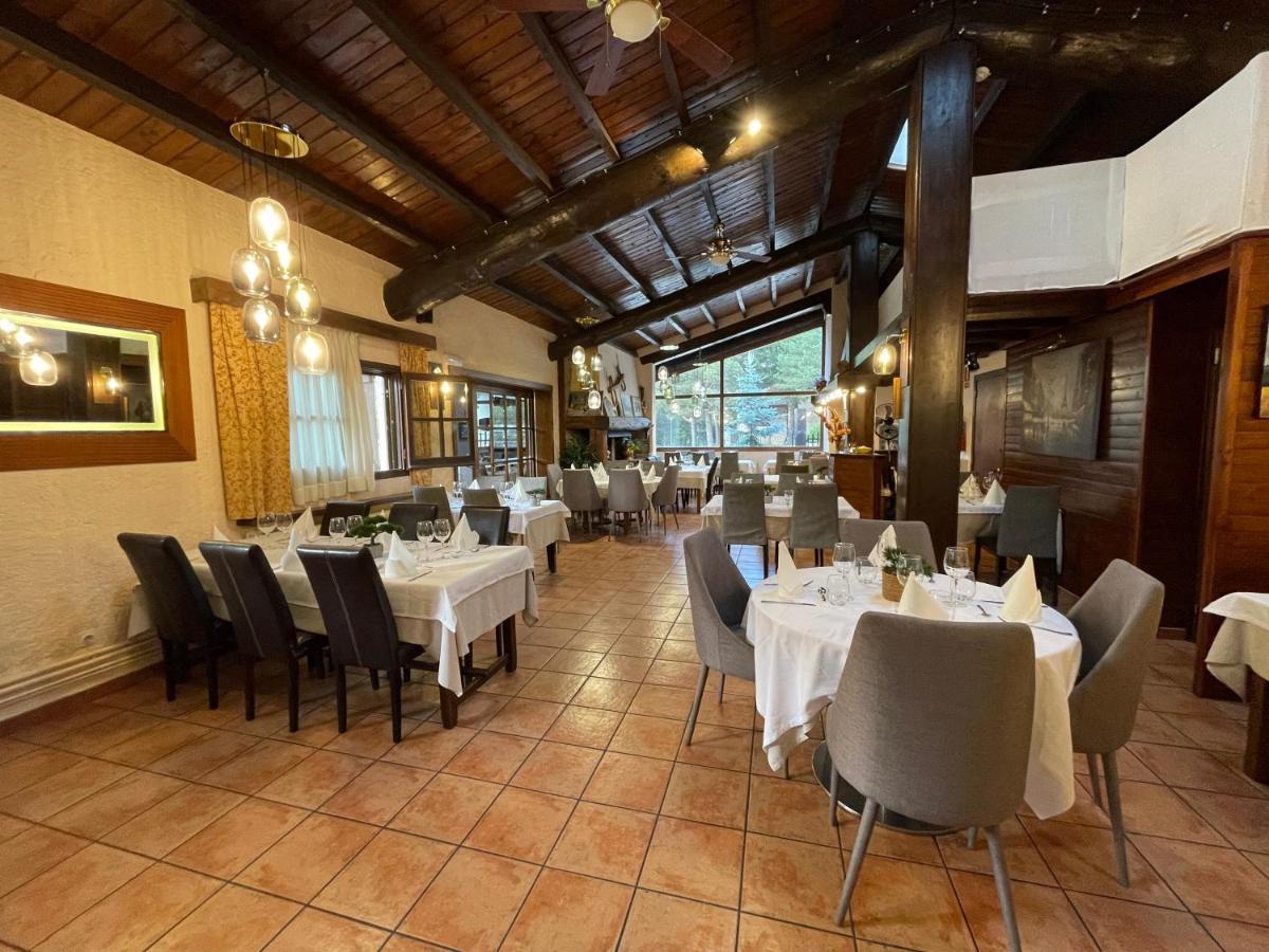 Avet Hotel *